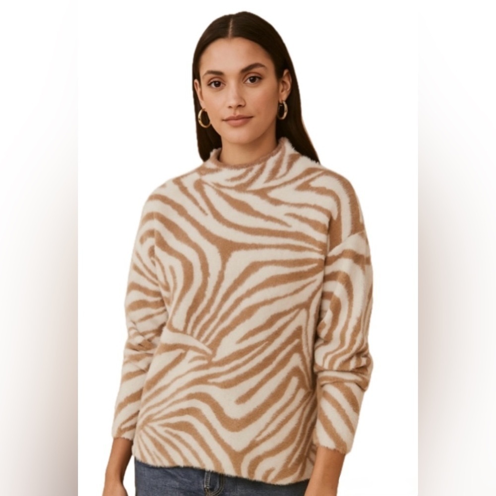 RACHEL ZOE FUZZY ZEBRA SWEETER WOMEN’S MEDIUM COZY SOFT KNIT HI-LOW HEM